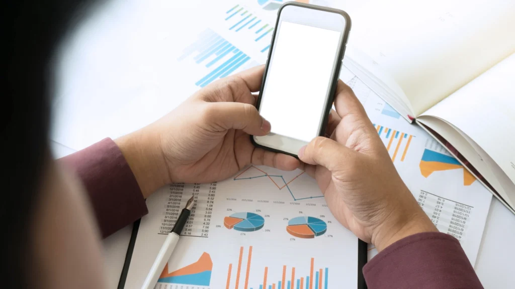 Programmation de SMS avec analyse de données marketing