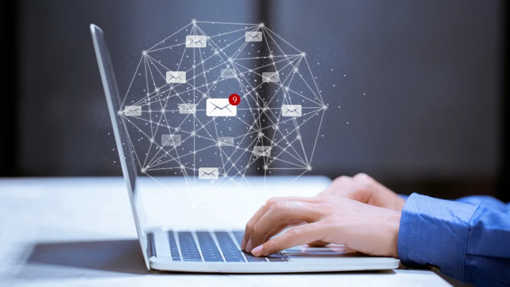 Représentation visuelle du volume de courriels entrants illustrant l'importance de savoir comment mettre un message d'absence sur Gmail pour ne pas manquer de communications pendant une absence.